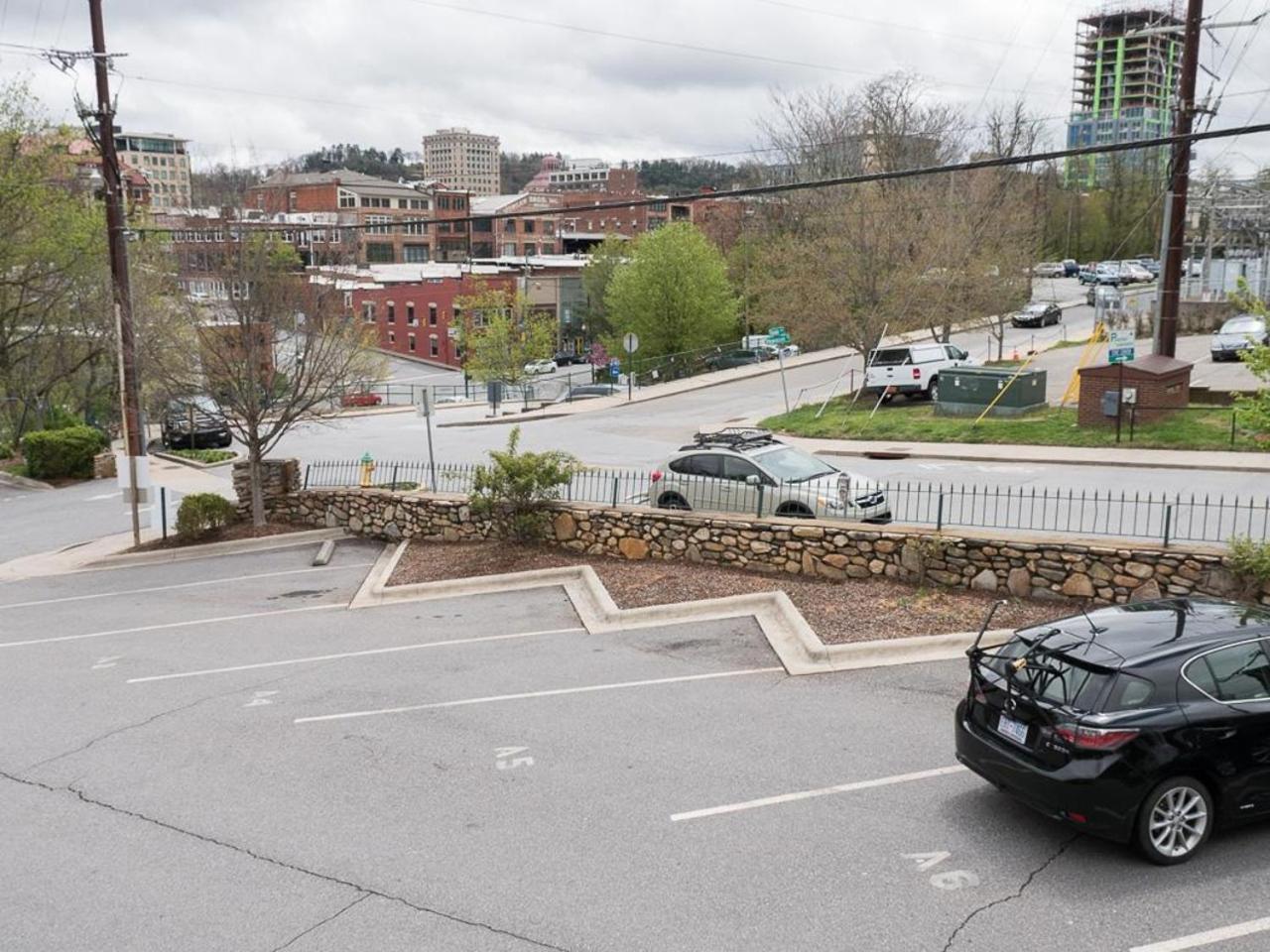 The Easy Spot Dt Parking Villa Asheville Bagian luar foto